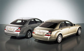  Mercedes-Benz