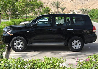  Toyota Land Cruiser.  Autoblog.Com