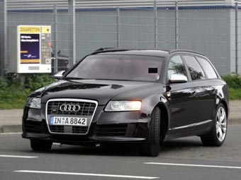 Audi RS6.    Worldcarfans.com