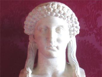  ,    livius.org