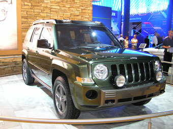 Jeep Patriot,  Lenta.Ru