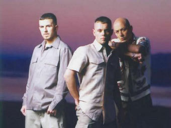 East 17,    contactmusic.com