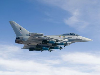  EF-2000 Typhoon  .  Eurofighter