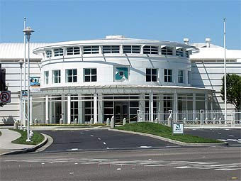 - AMD.   Coolcaesar   wikipedia.org