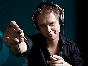   .    arminvanbuuren.com