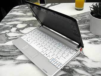 Acer Aspire one.    pocket-lint.co.uk