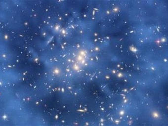       Cl 0024+17.  NASA/Hubble