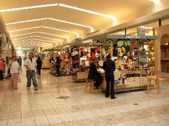 Southcenter Mall.    wamalls.com