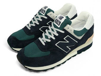   New Balance.    sneakernews.com