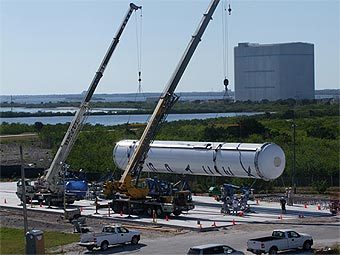    - Falcon-9  SpaceX.    