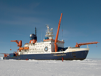 " " (Polarstern).    awi.de