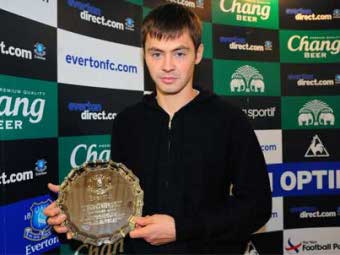 .    evertonfc.com