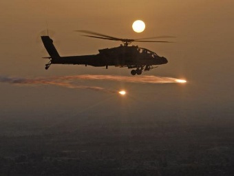 AH-64A Apache  .    army.mil