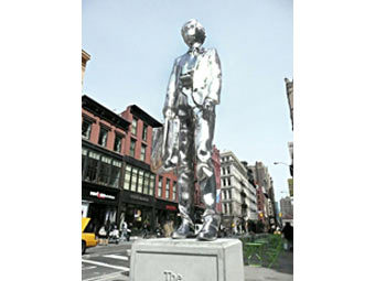   .    artnet.com