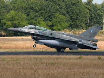 F-16D  .    cavok-aviation-photos.net