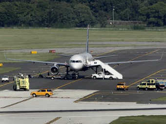 US Airways,   .  ©AP