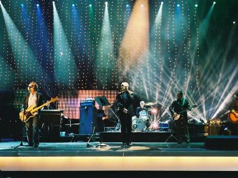 R.E.M.,    