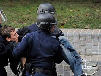    " -".  ©AFP