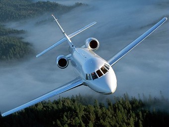 Dassault Falcon 2000.    dassault-aviation.com