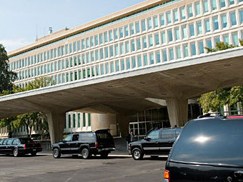 - .  ©AFP