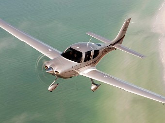 SR20.  - Cirrus Aircraft