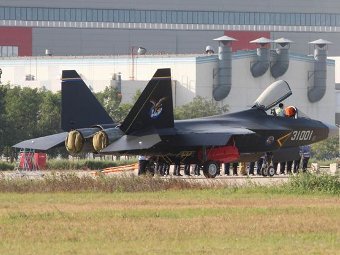 J-21.    bbs.tiexue.net