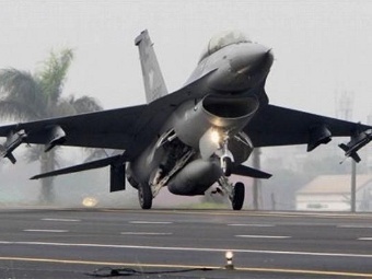 F-16  .    armybase.us