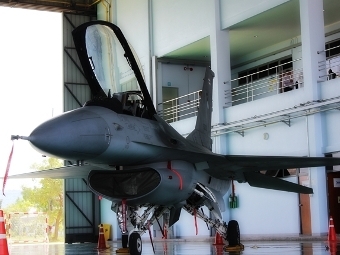 F-16  .    taithailand.com